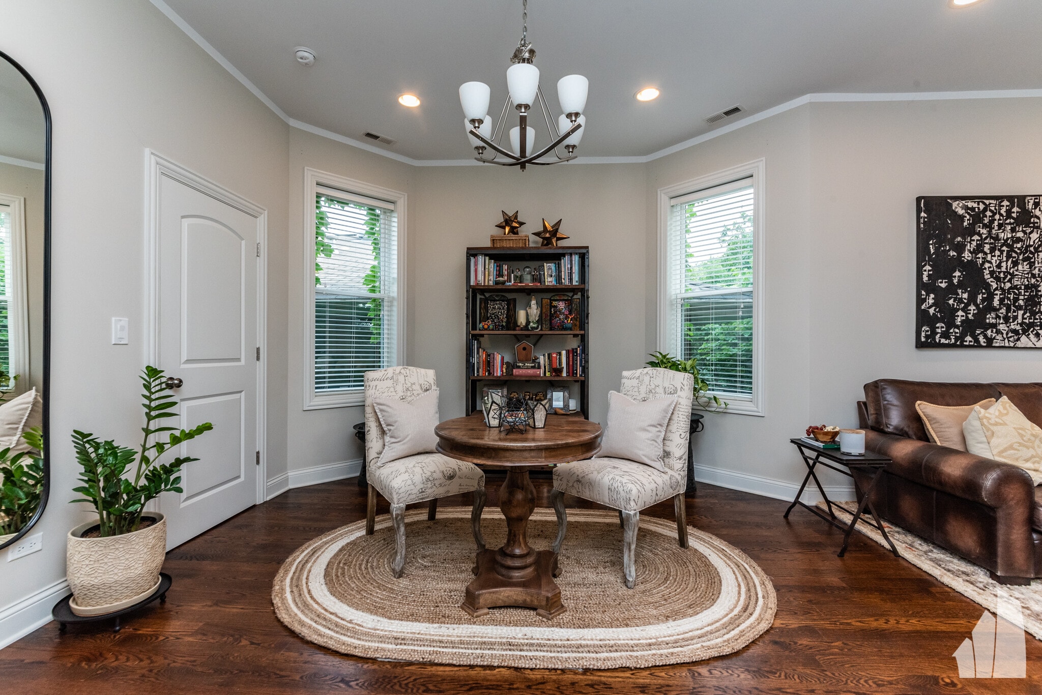 Building Photo - 839 Lyman Ave