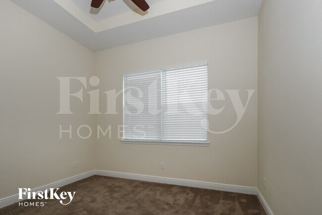Building Photo - 1262 SW San Esteban Ave