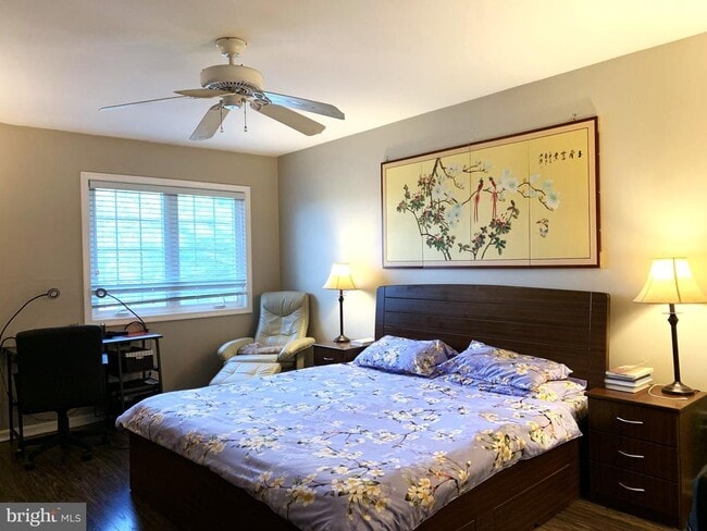 Building Photo - 11 Cabot Dr