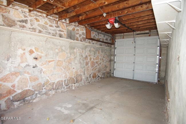 Building Photo - 4424 Cambridge Ave