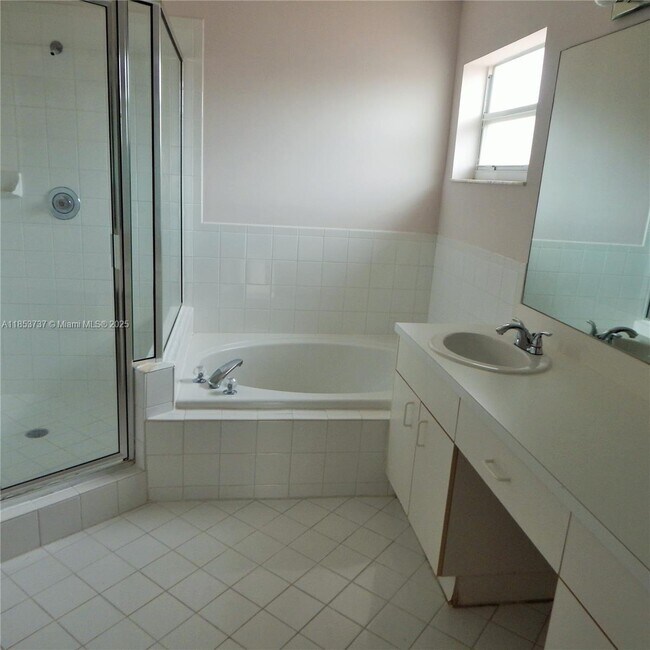 Building Photo - 11248 NW 51st Terrace