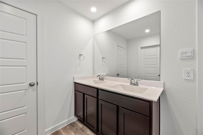 Building Photo - 3217 Rainwood Gate Dr