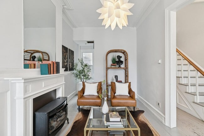 Building Photo - 1228 Catharine St