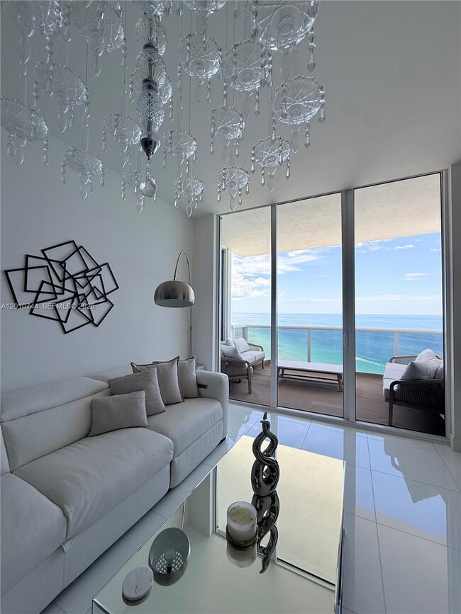 Building Photo - 18201 Collins Ave