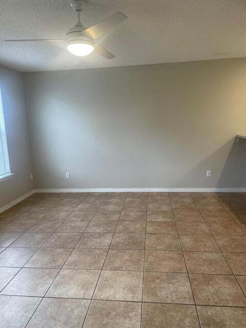 Building Photo - Charming 2-Bed Townhouse in Fort Walton Beach