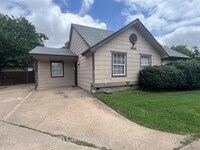 Building Photo - 3347 Wilbarger Dr