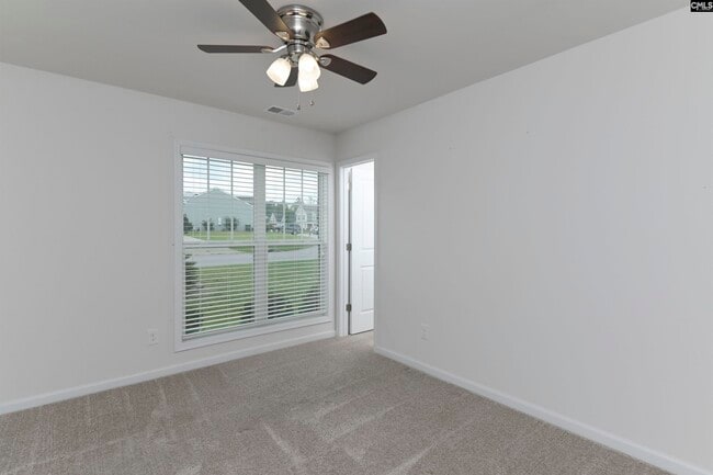 Building Photo - 356 Finch Ln