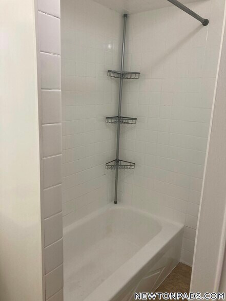 Building Photo - 12 Lincoln St