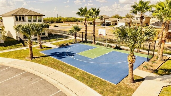 Building Photo - 40 N 14th St