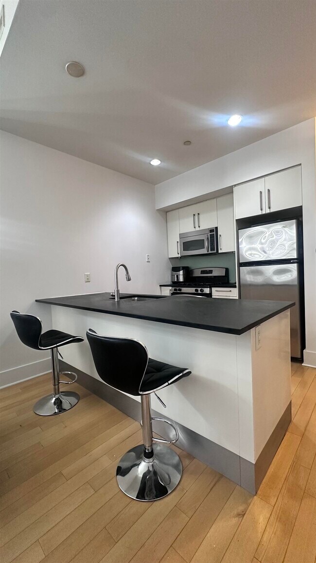 Building Photo - 4 Beacon Way