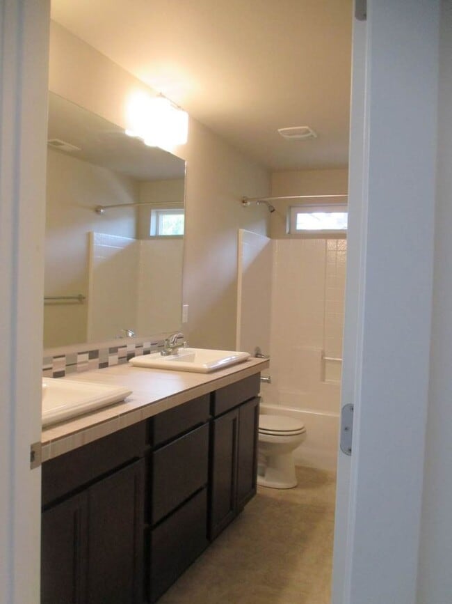 Building Photo - Charming 4-Bedroom, 3-Bath Home