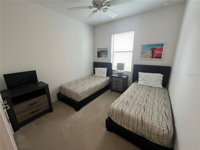 Building Photo - 2529 Rosemont Cir