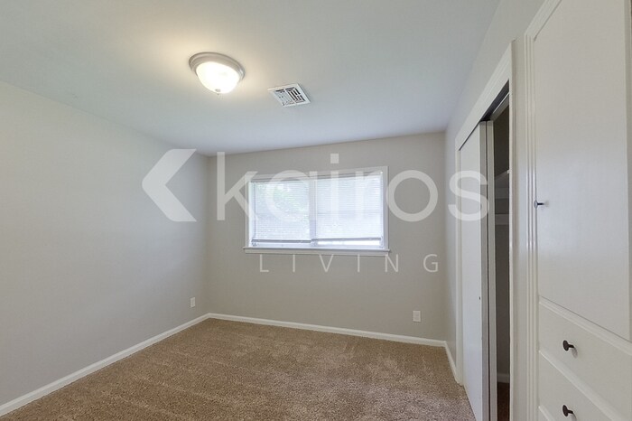 Building Photo - 3806 Marie Cook Dr