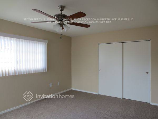 Building Photo - 1172 Elm Ave