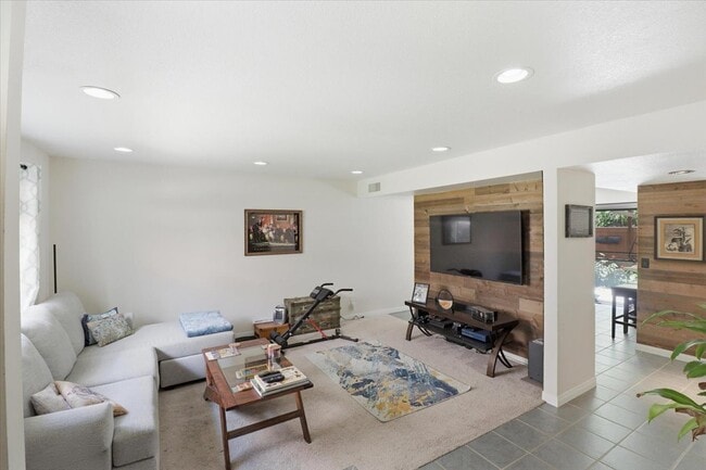 Building Photo - 4081 Yankee Dr