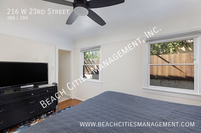 Building Photo - 216 W 23rd St