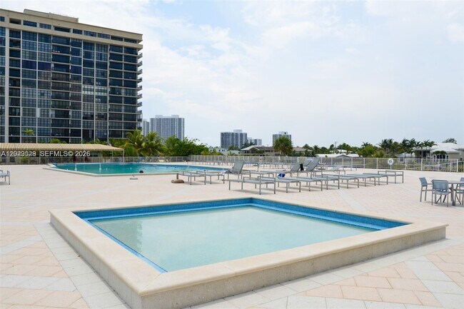 Building Photo - 1950 S Ocean Dr