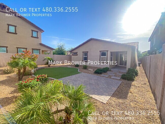 Building Photo - 115 S Bermuda Cir