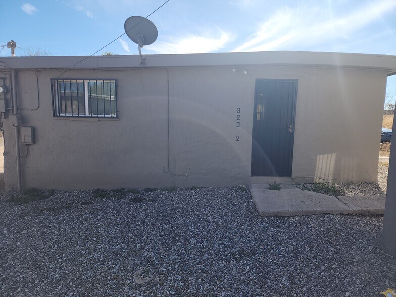 Building Photo - 320 E Ajo Way