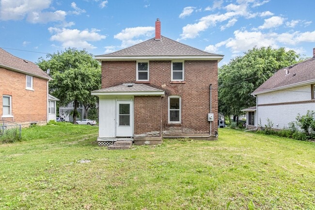 Building Photo - Charming 3 Bedroom | 1 Bathroom