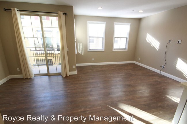 Building Photo - 2 br, 2.5 bath House - 5030 Juneberry Ct