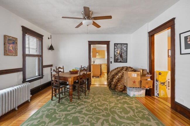 Building Photo - 75 Newton St