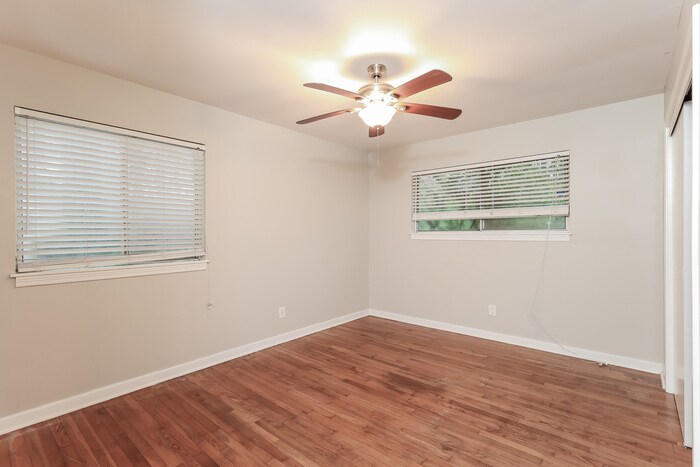 Building Photo - 5544 Wayneland Dr