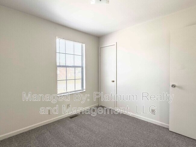 Building Photo - 1603 Minglewood Dr