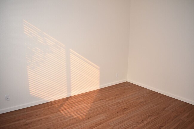 Building Photo - 469 Anacapa Dr