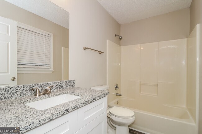 Building Photo - 4810 Country Cove Way