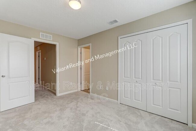 Building Photo - 1325 Salt Ridge Ave