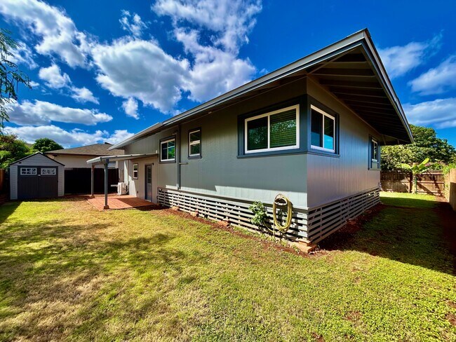 Building Photo - 87-228-228 Holomalia Pl