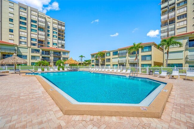 Building Photo - 6372 Palma Del Mar Blvd S