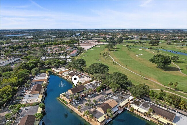 Building Photo - 15518 Braemar Ct