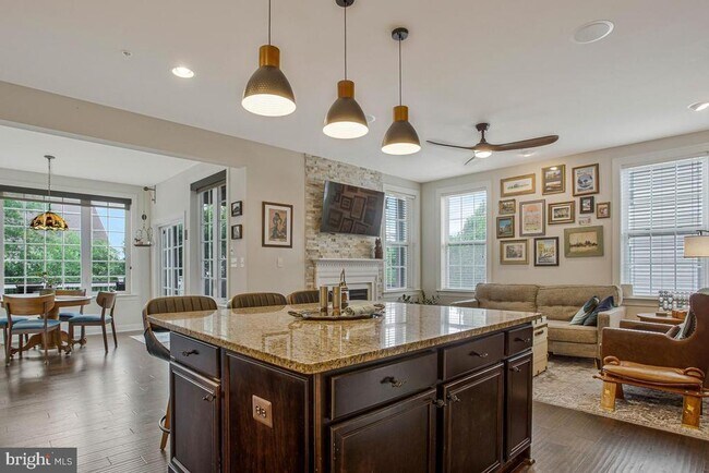 Building Photo - 4512 Grazing Way
