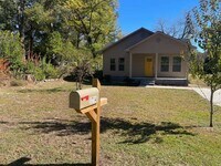 Building Photo - 1714 Gordon St