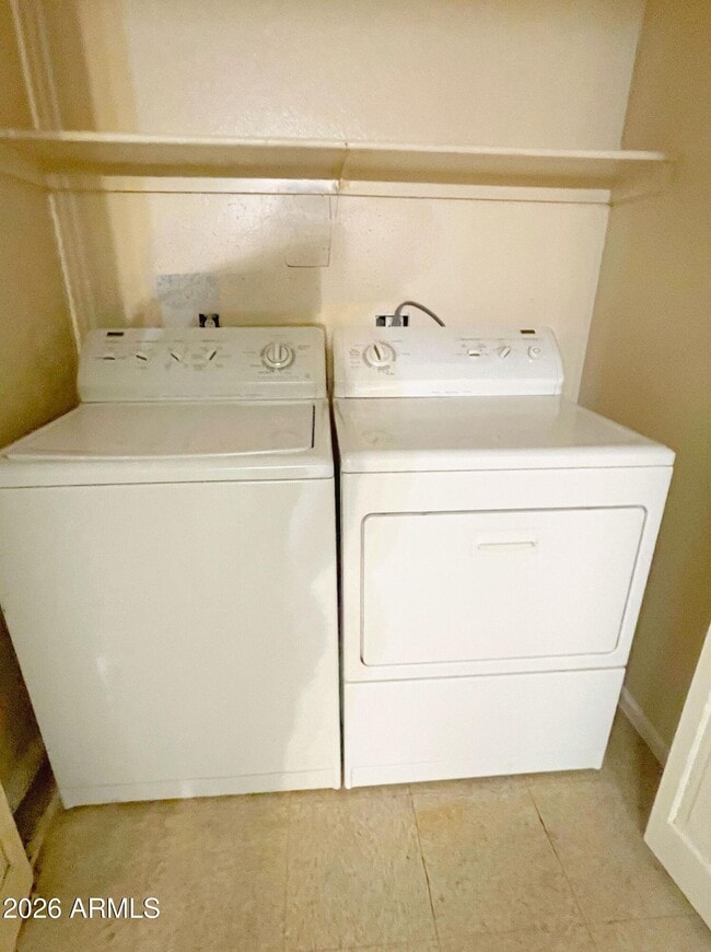 Building Photo - 2875 W Highland St