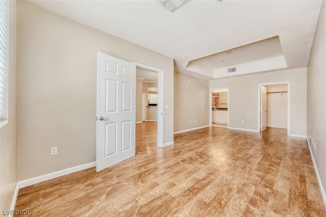 Building Photo - 43 E Agate Ave