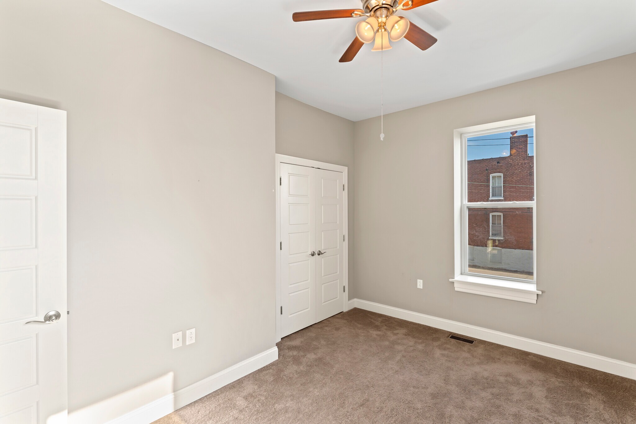 Building Photo - 4636 Virginia Ave