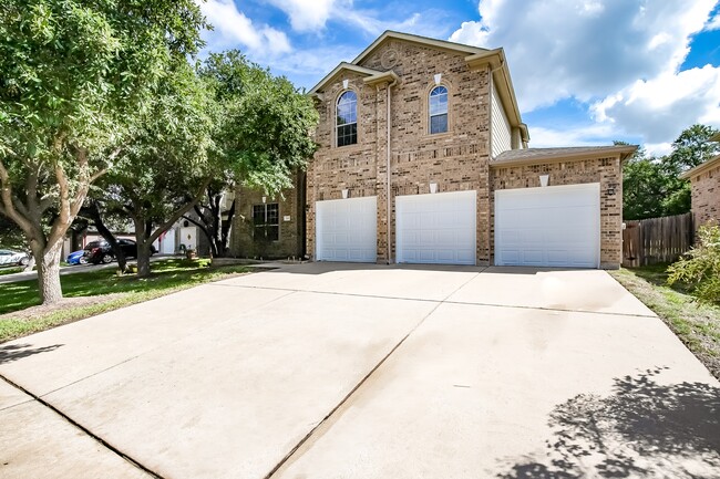 Building Photo - 2149 Paradise Ridge Dr