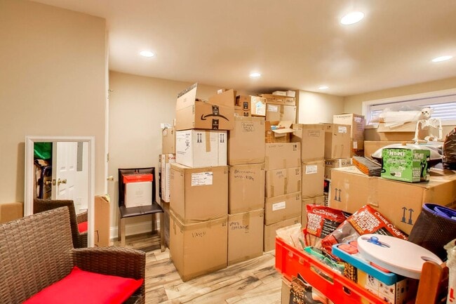 Building Photo - COMING SOON - Sprawling 5 Bed, 3 Bath, Two Kitchens, Dual Back Decks, Two Office/Den Townhouse, 2...