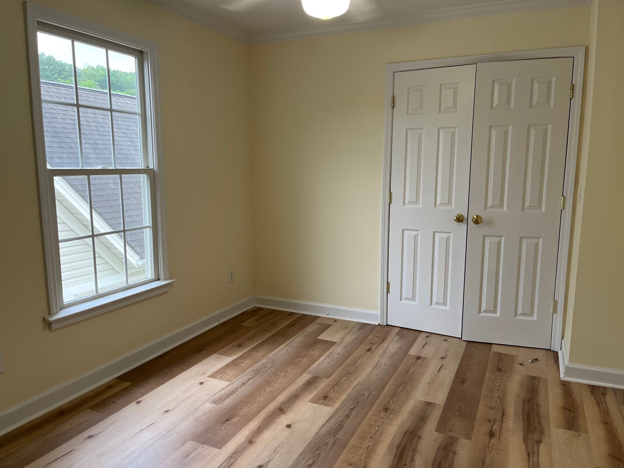 Building Photo - 6 Willow Tree Ct