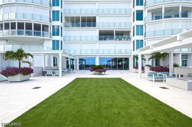 Building Photo - 60 Seagate Dr