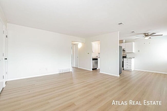 Building Photo - 9421 W 65th Ave