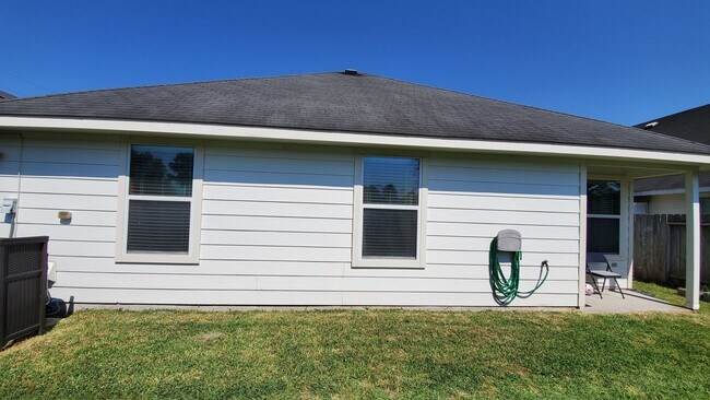 Building Photo - 12027 Grace Hall Dr