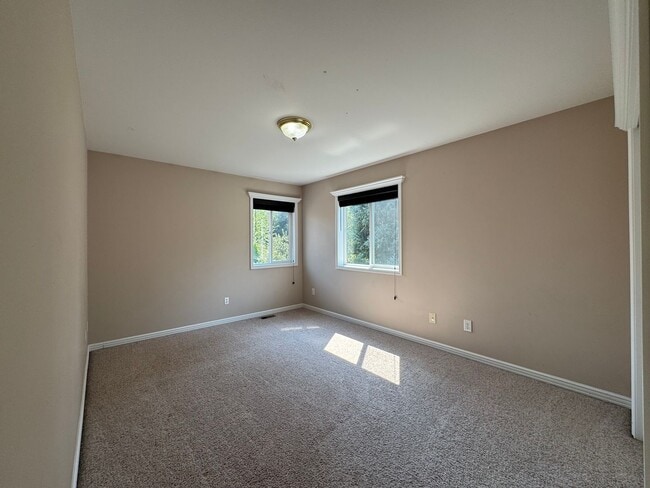 Building Photo - 4467 Castlerock Dr