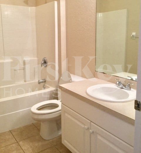 Building Photo - 314 NE 17th St