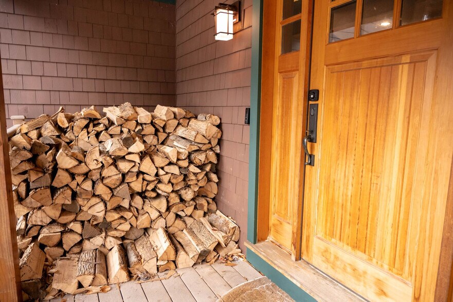 Building Photo - 12 Yellow Birch Cir