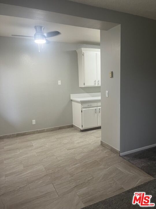 Building Photo - 10540 Balboa Blvd