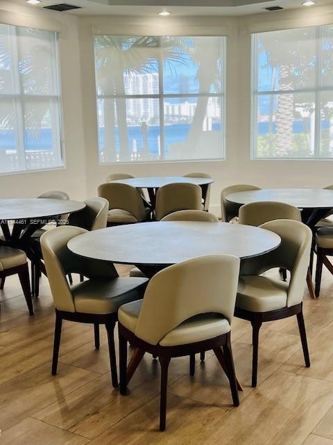 Building Photo - 3105 NE 184th St